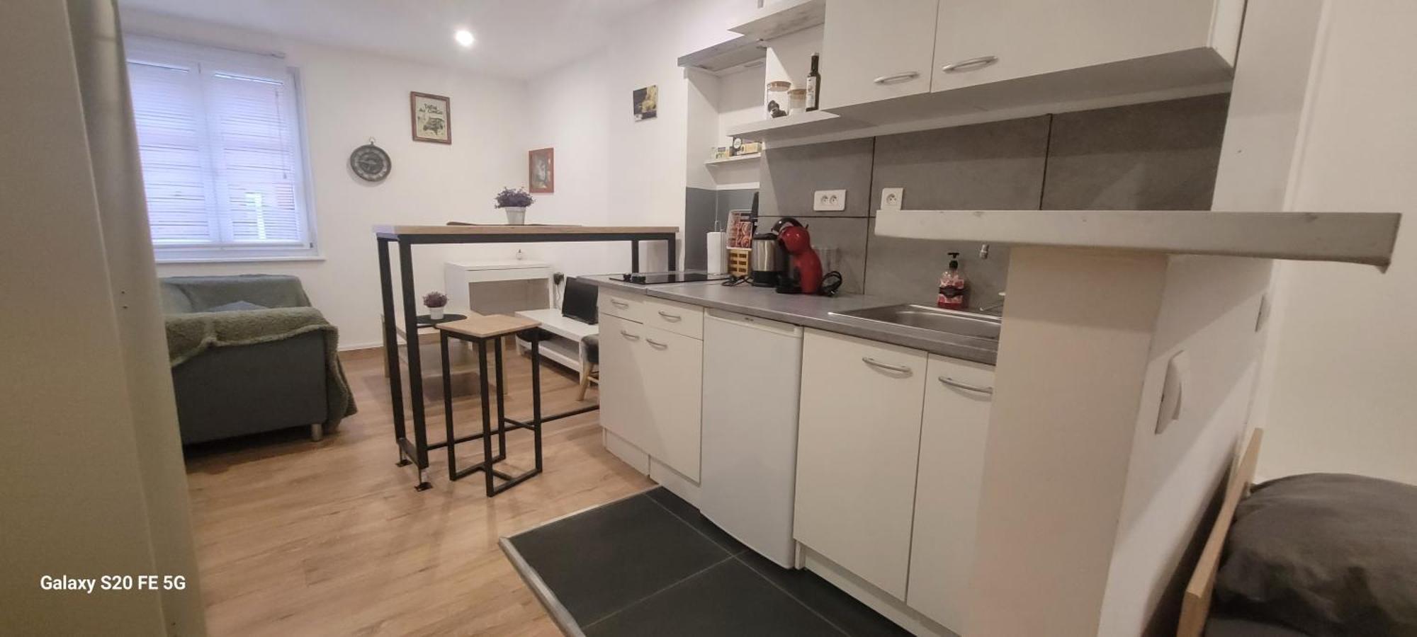 Studio Petit Battant Wifi Supercentre Tres Calme Besançon Dış mekan fotoğraf