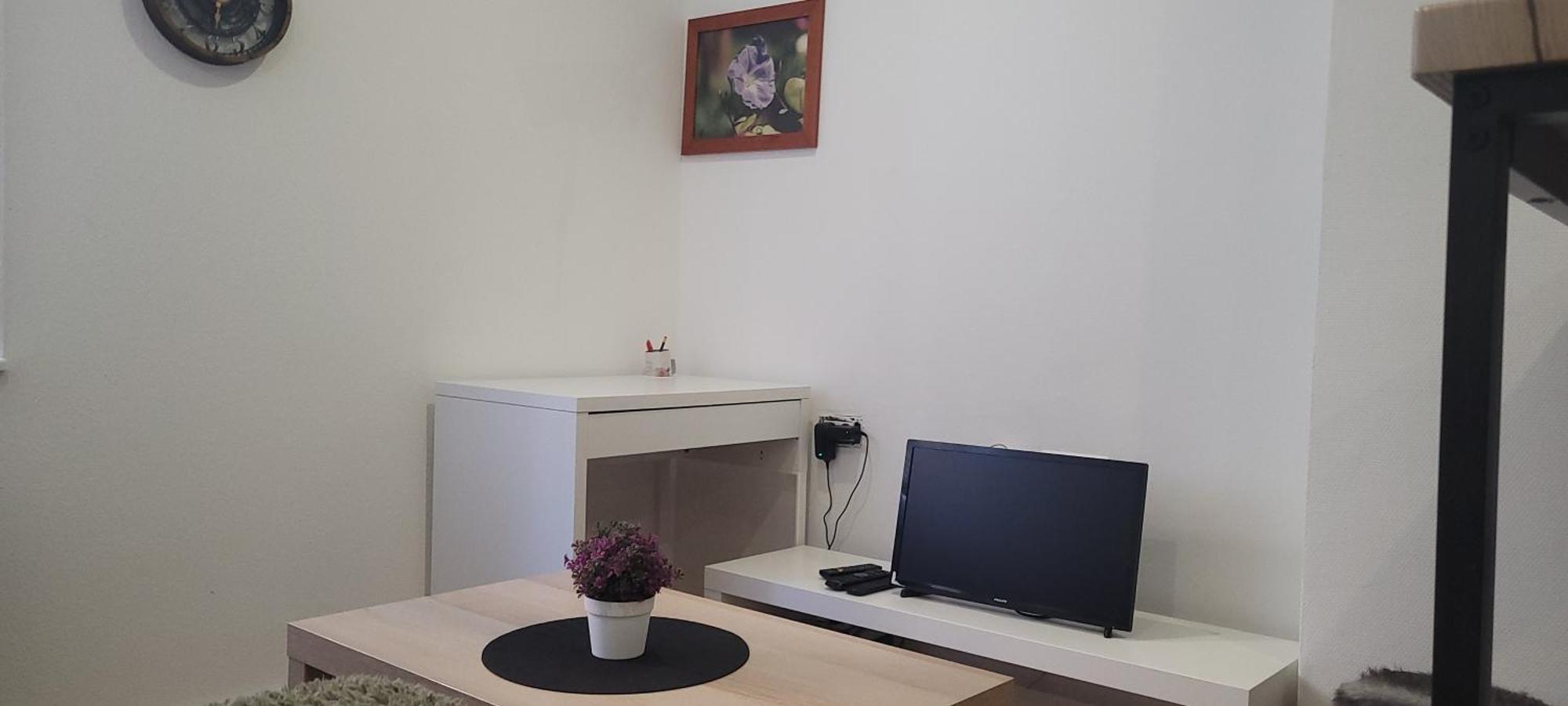 Studio Petit Battant Wifi Supercentre Tres Calme Besançon Dış mekan fotoğraf