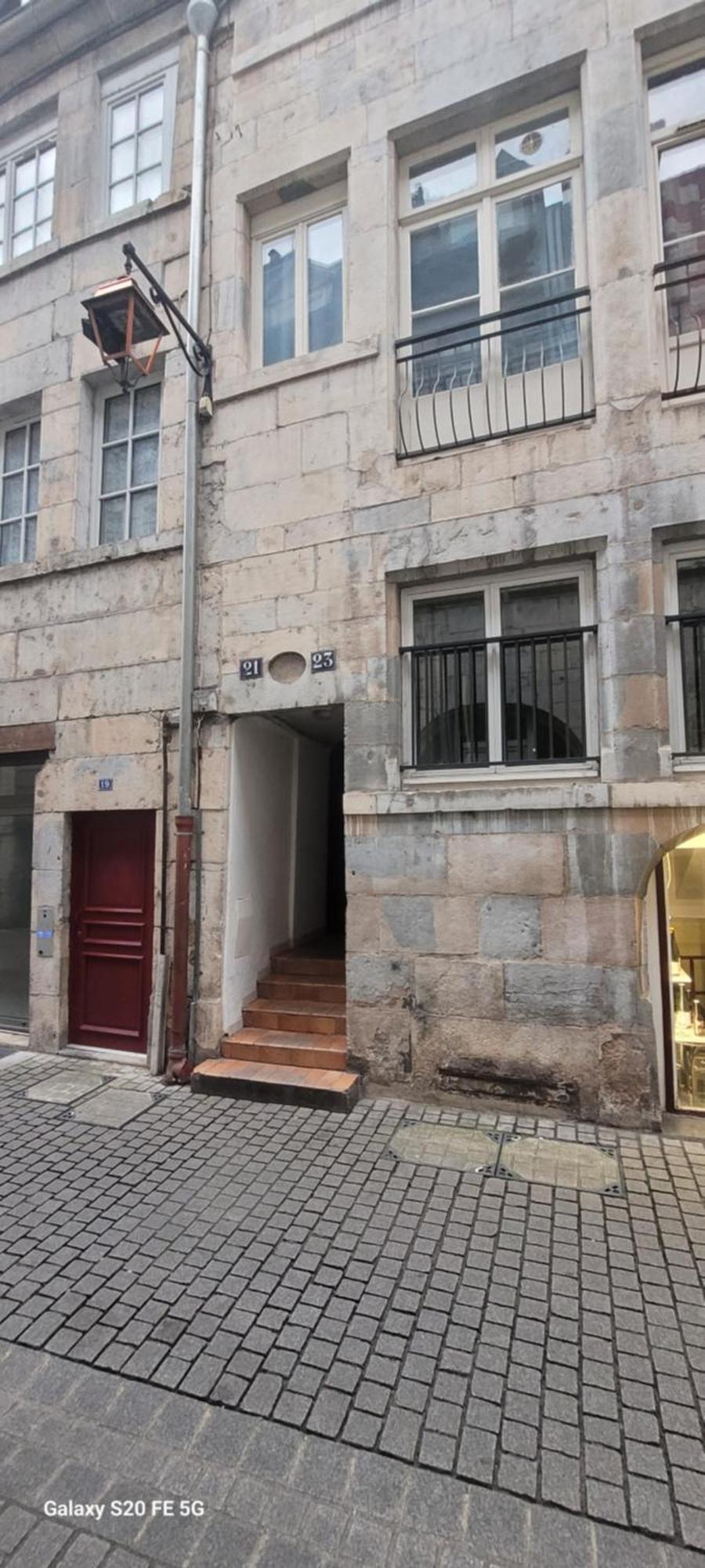 Studio Petit Battant Wifi Supercentre Tres Calme Besançon Dış mekan fotoğraf